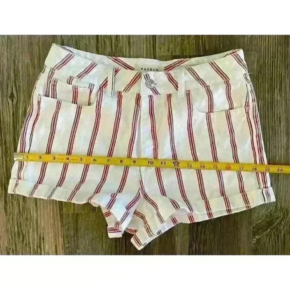 Pacsun Mom Short Women’s Size 28 Patriotic Red White Blue Striped Denim Cuffed - Picture 6 of 9
